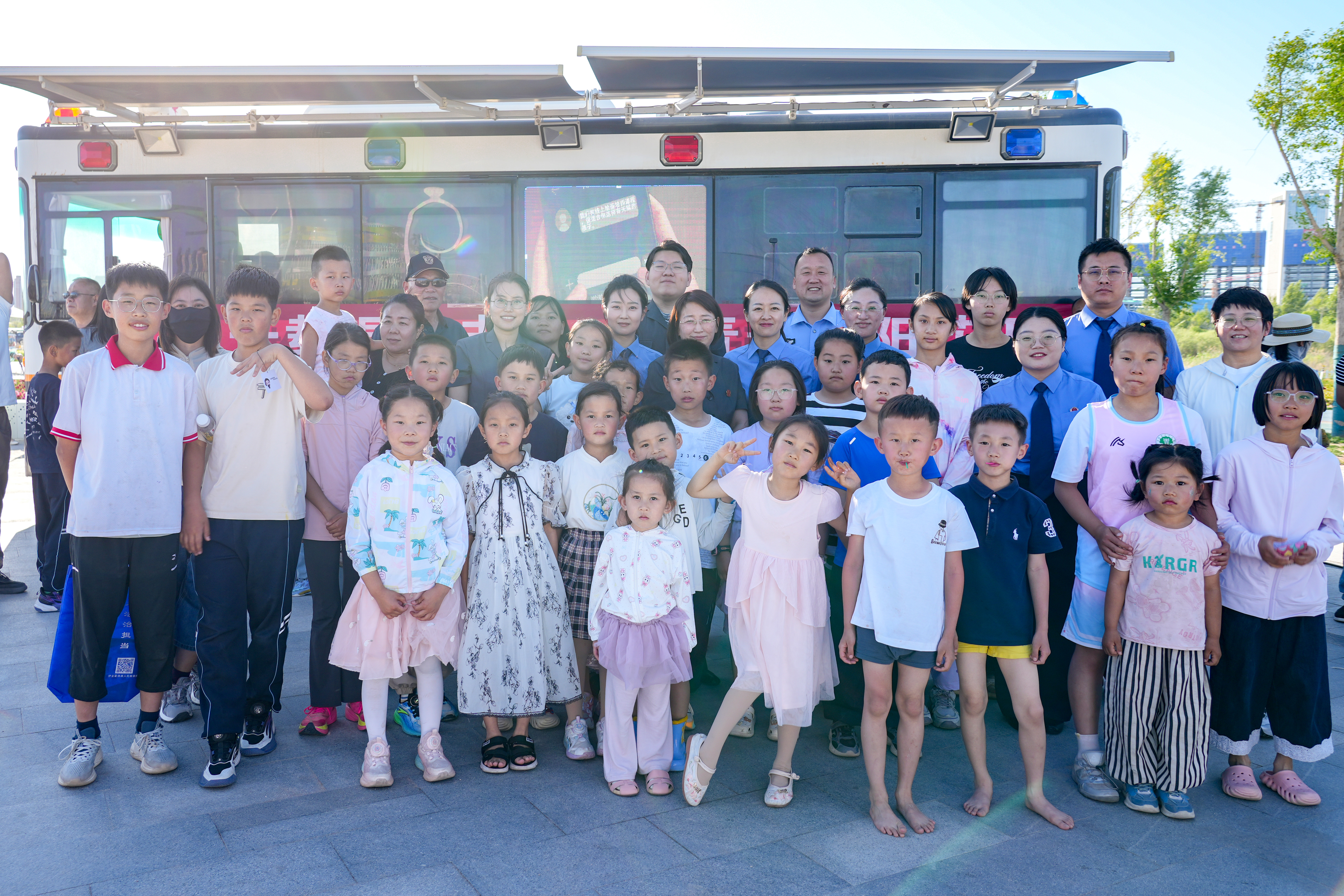 �찮ͬ�������������� ��ʮ������δ�� ��һ����ͯ��