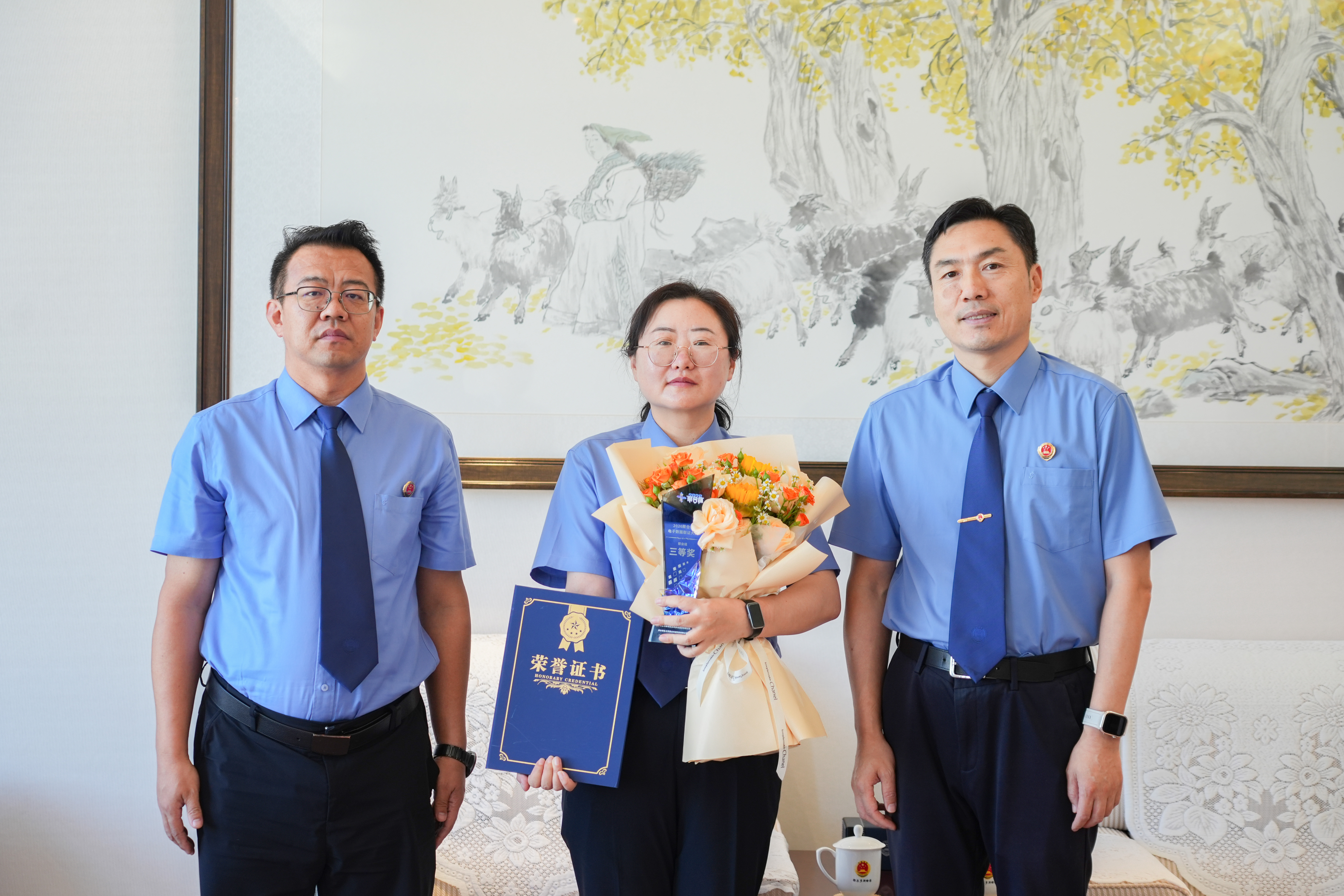 �м��Ժ������ǡ���쳤������ѡ����ΰ�Ӽ�2026���ۺϱ�����������ȡ֤������ѡ����ѩ��
